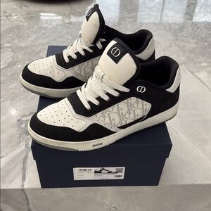 Dior Men's Black and White Sneakers